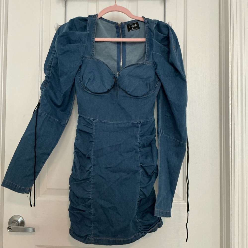 Elegant Long Sleeve Denim Dress